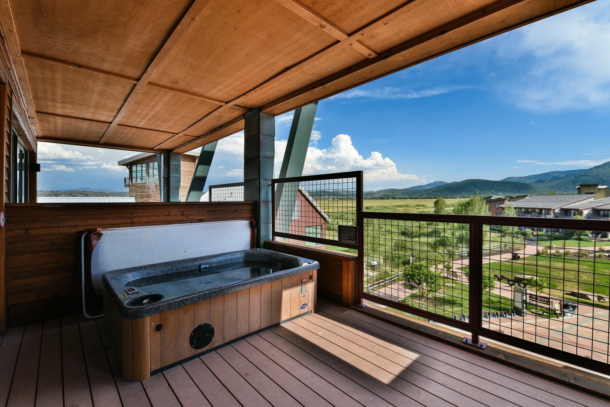 Newpark 4*